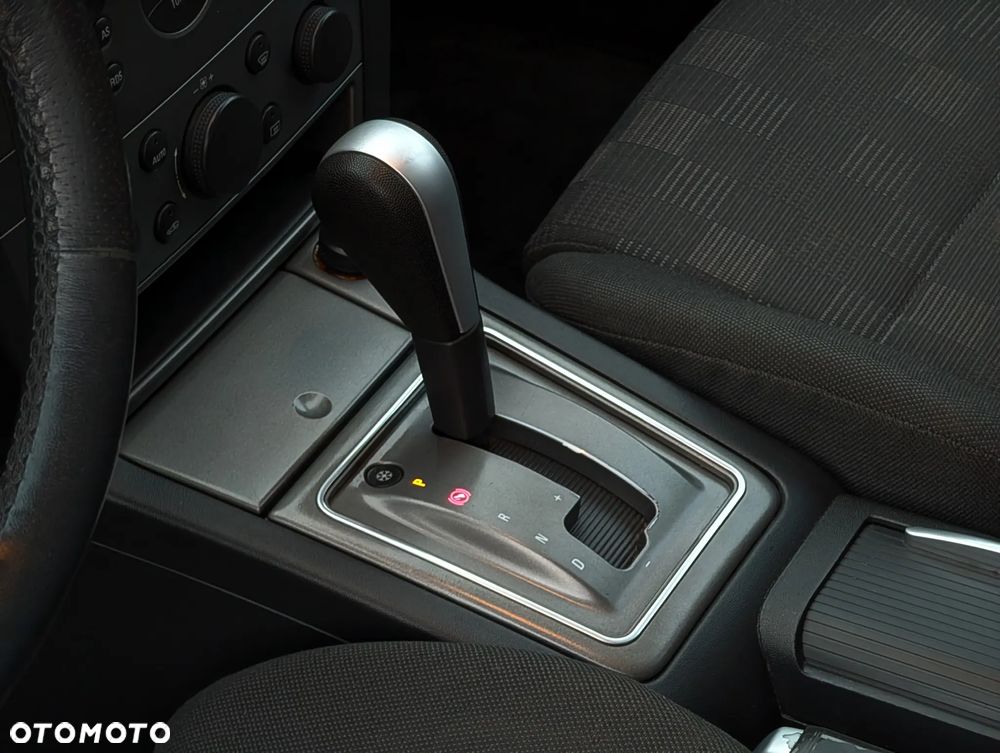 Opel Vectra 2.2 Automatik - 30