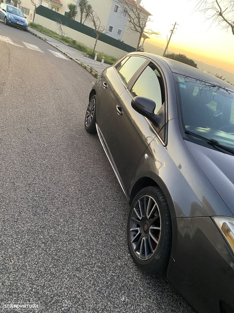 Fiat Bravo 1.6 M-Jet Sport - 4