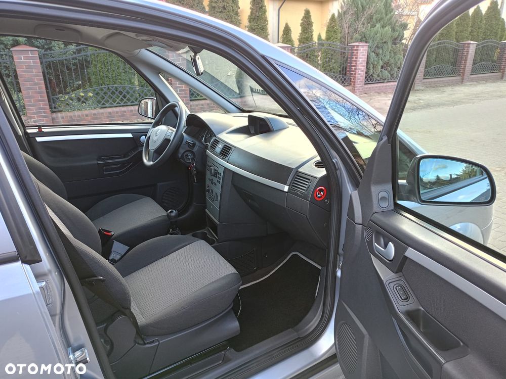 Opel Meriva - 12