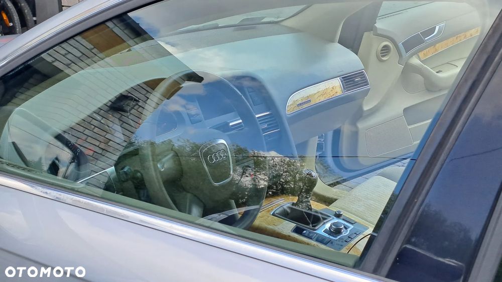 Audi A6 Limousine 2.4 Quattro - 17