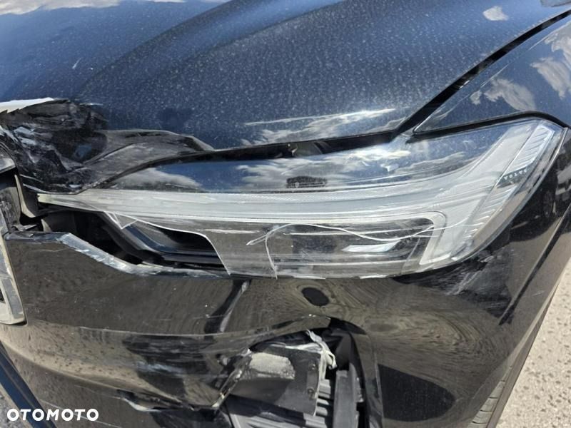 Volvo XC 60 B4 D AWD Essential - 19