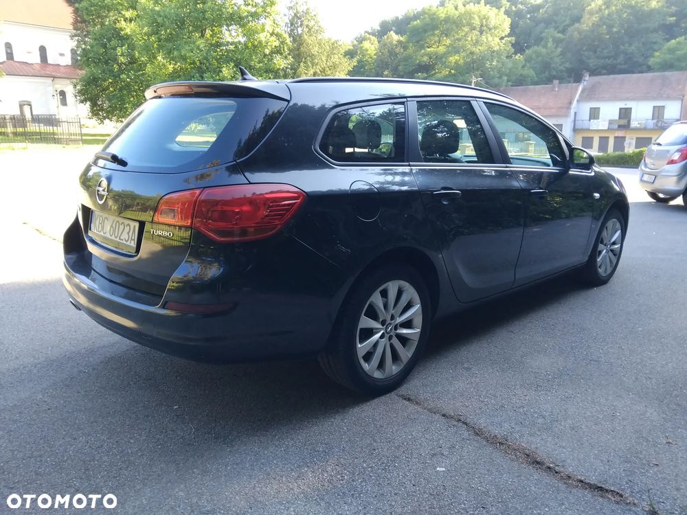 Opel Astra 1.4 Turbo 150 Jahre - 5