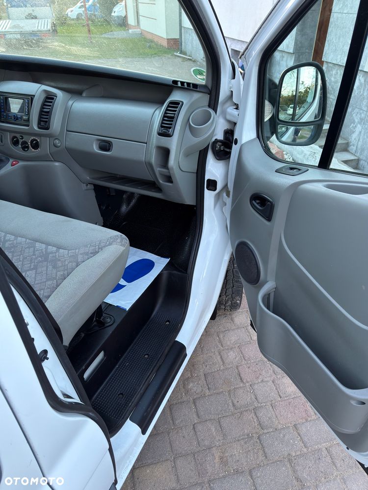Opel Vivaro - 15
