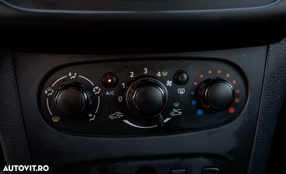 Dacia Logan 1.5 dCi Laureate - 24