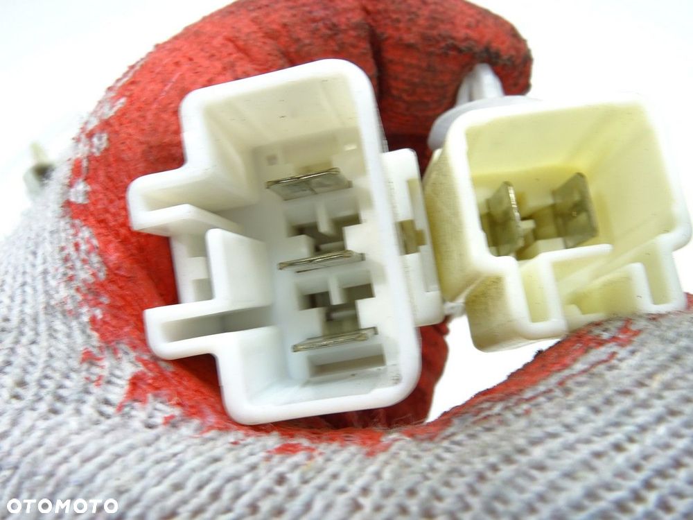 NAGRZEWNICA ELEKTRYCZNA - 330.00 PLN - TOYOTA LAND CRUISER 200 (_J2_) 2007 - 2022 5.7 V8 (URJ200) - 4