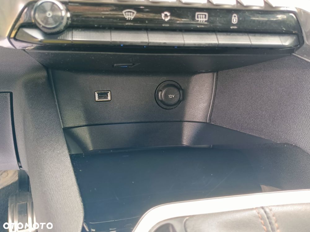 Peugeot 5008 BlueHDi 120 Allure - 36