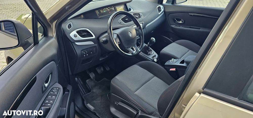 Renault Scenic 1.6 16V 110 Dynamique - 5