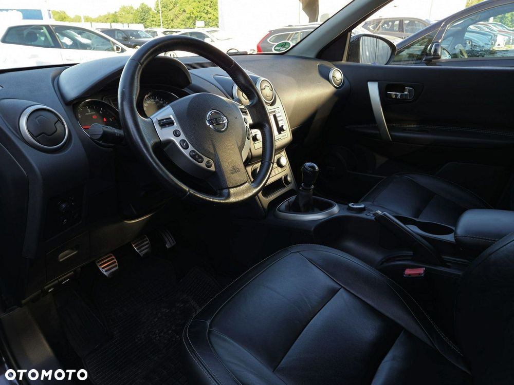 Nissan Qashqai+2 - 14