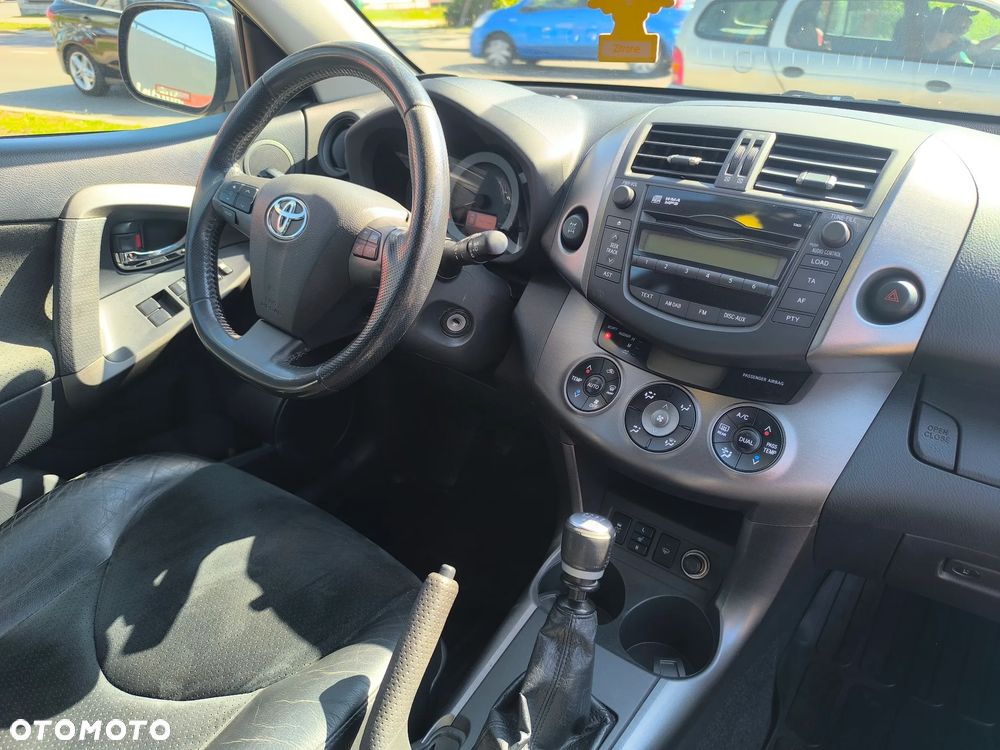 Toyota RAV4 2.0 VVT-i Sol - 16