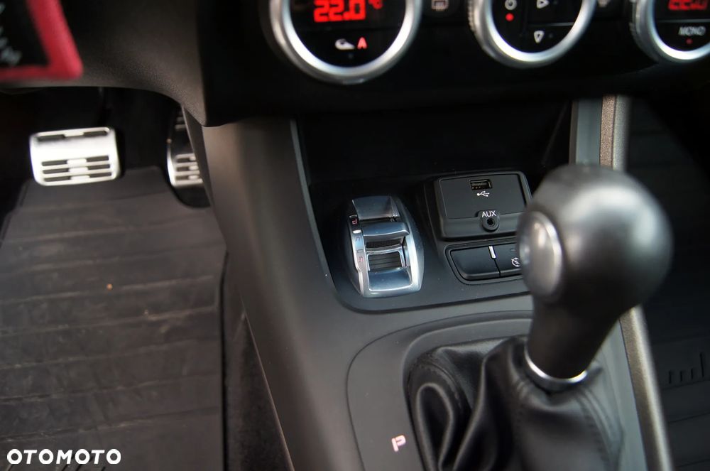 Alfa Romeo Giulietta 1.4 TB MultiAir Exclusive TCT - 28