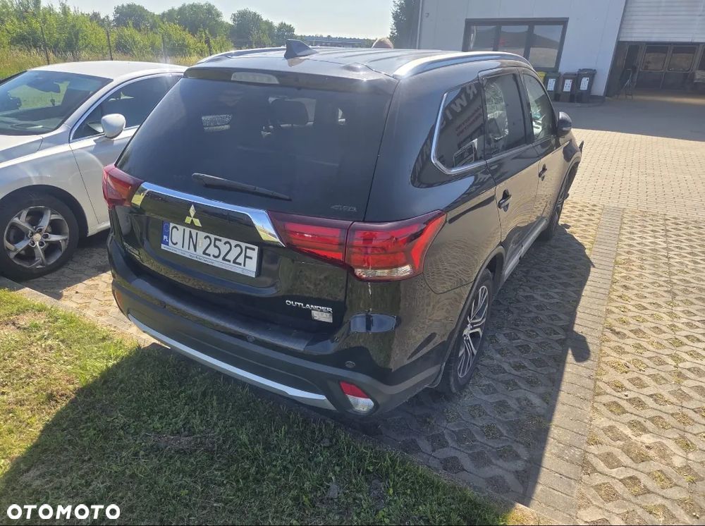 Mitsubishi Outlander 2.0 Instyle Navi 4WD CVT - 1