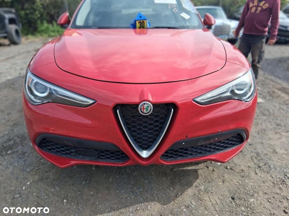 Alfa Romeo Stelvio - 25