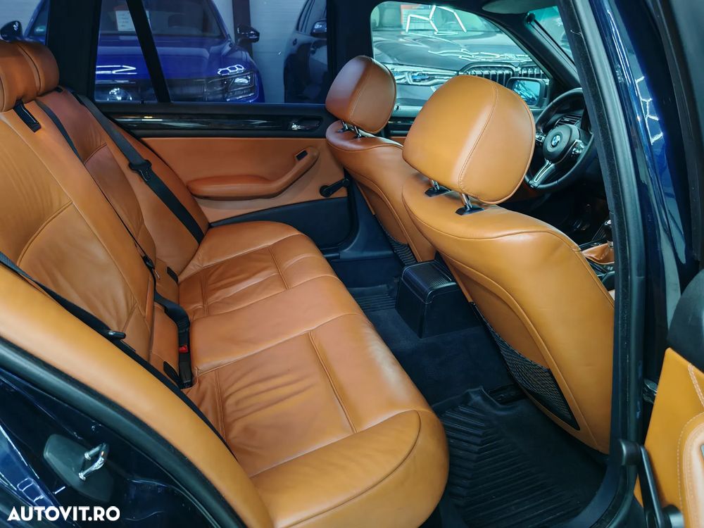 BMW Seria 3 318i Touring Edition Exclusive - 11