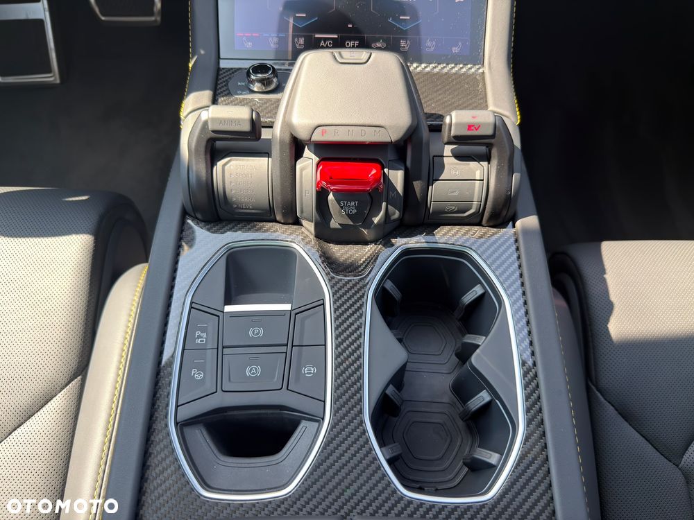 Lamborghini Urus - 23