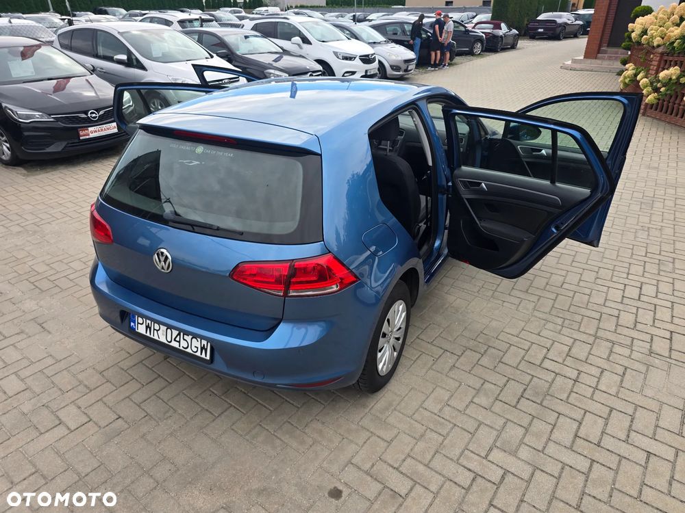 Volkswagen Golf - 33