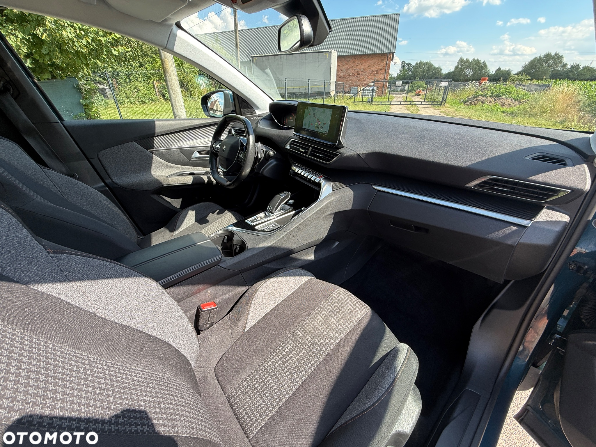 Peugeot 3008 1.5 BlueHDi Allure Pack S&S EAT8 - 23