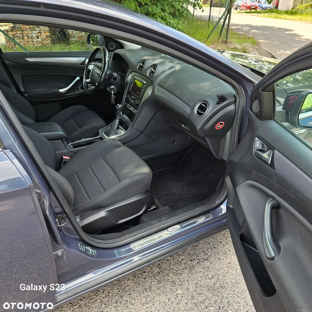 Ford Mondeo SW - 22
