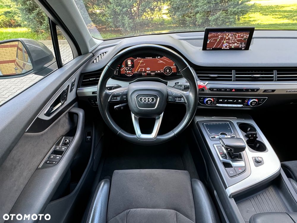Audi Q7 - 7