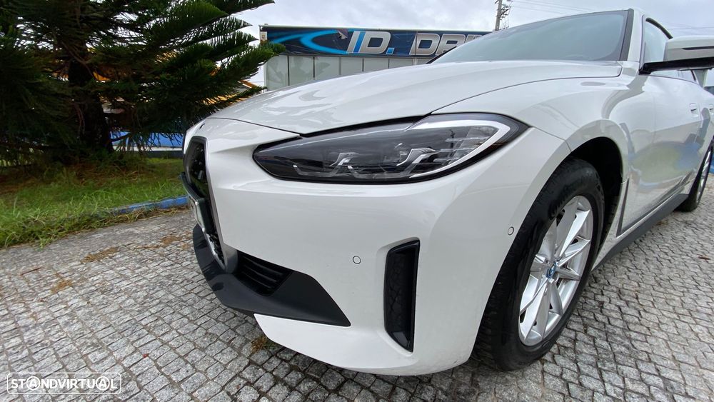 BMW i4 eDrive35 - 18