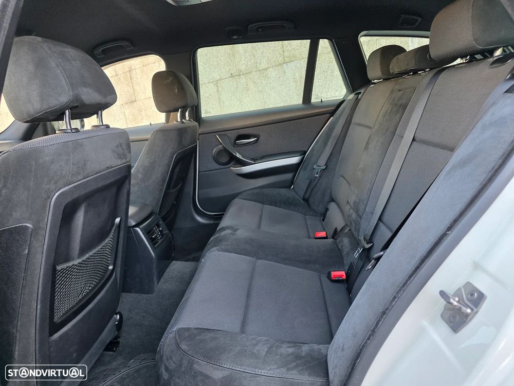 BMW 320 d xDrive - 20