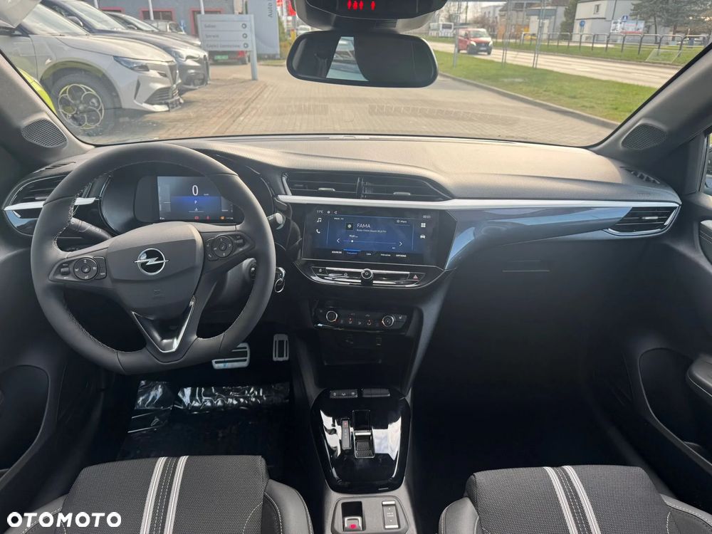 Opel Corsa 1.2 T mHEV GS eDCT - 12