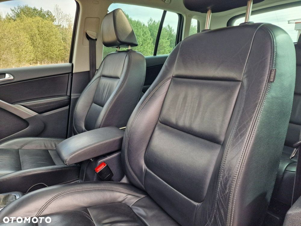 Volkswagen Tiguan 2.0 TDI DPF 4Motion BlueMotion Technology DSG Exclusive - 17