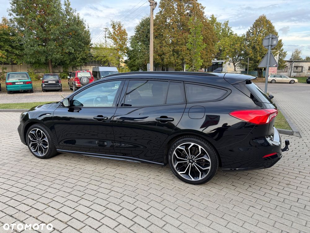 Ford Focus 1.0 EcoBoost Hybrid ST-LINE X - 13