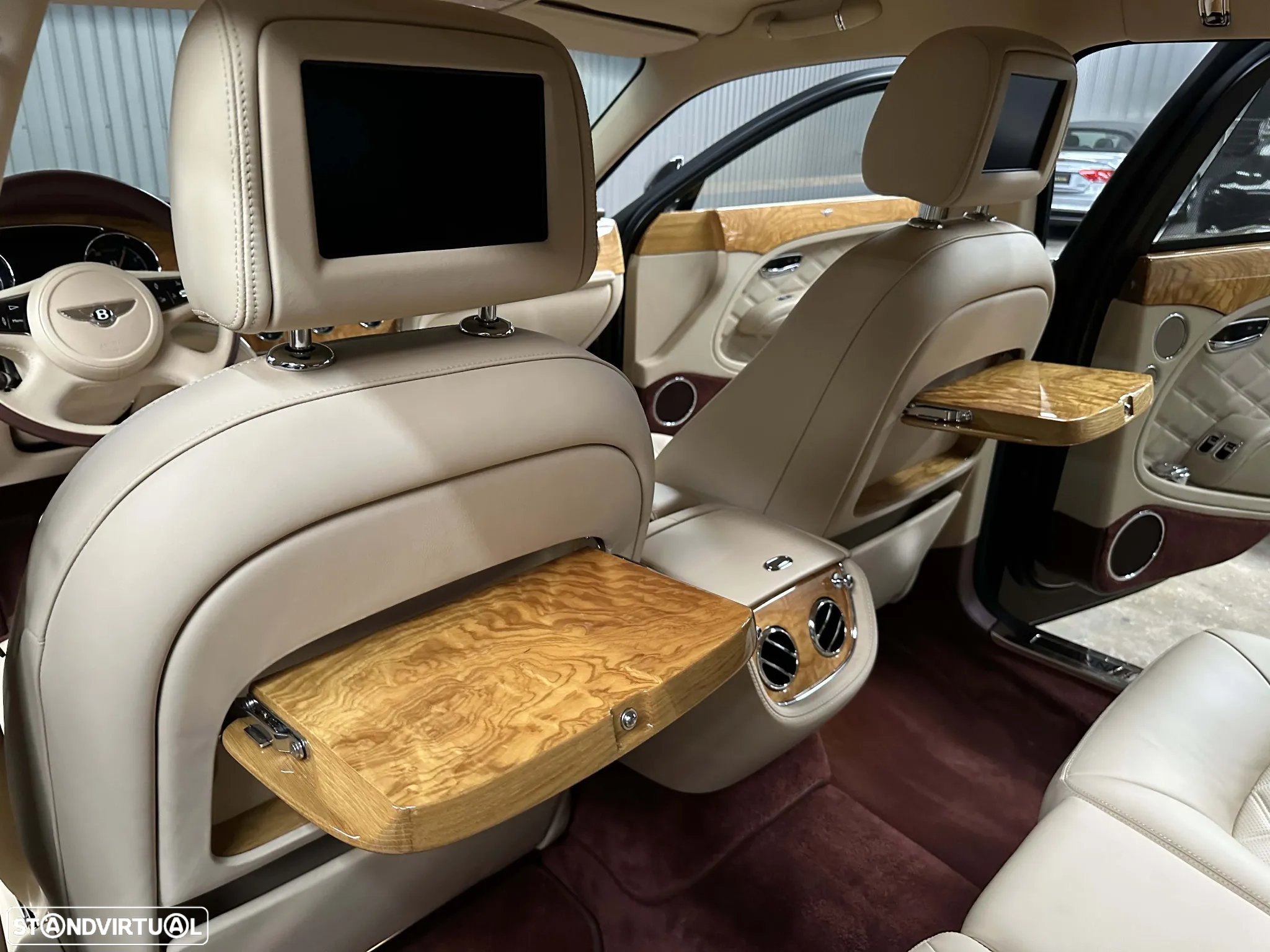 Bentley Mulsanne - 34