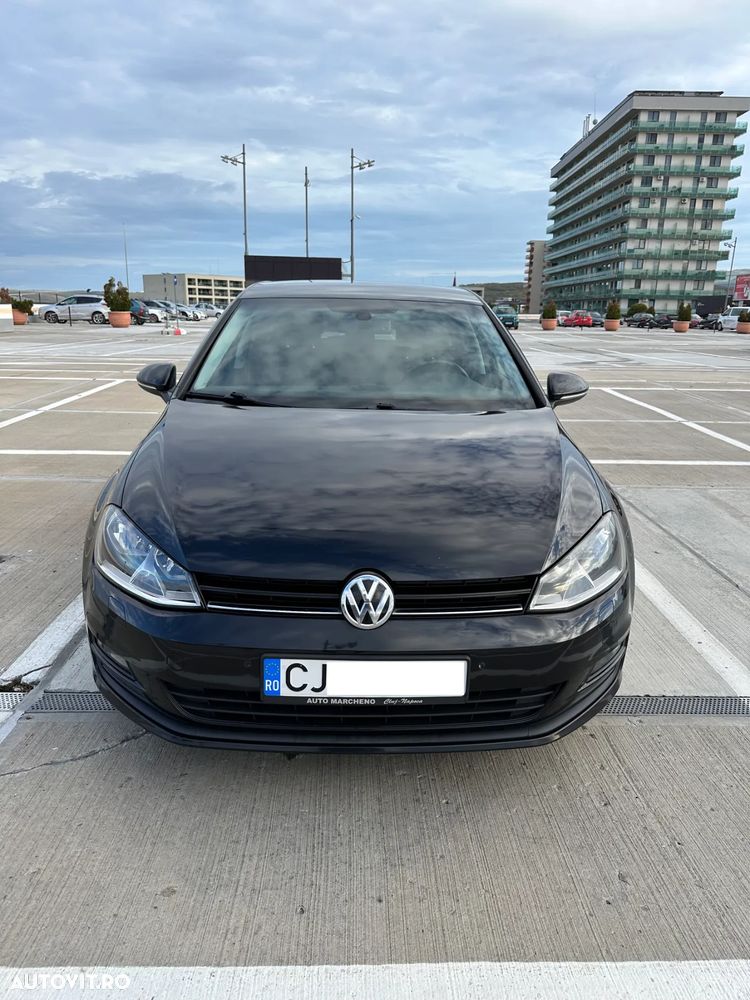 Volkswagen Golf - 2