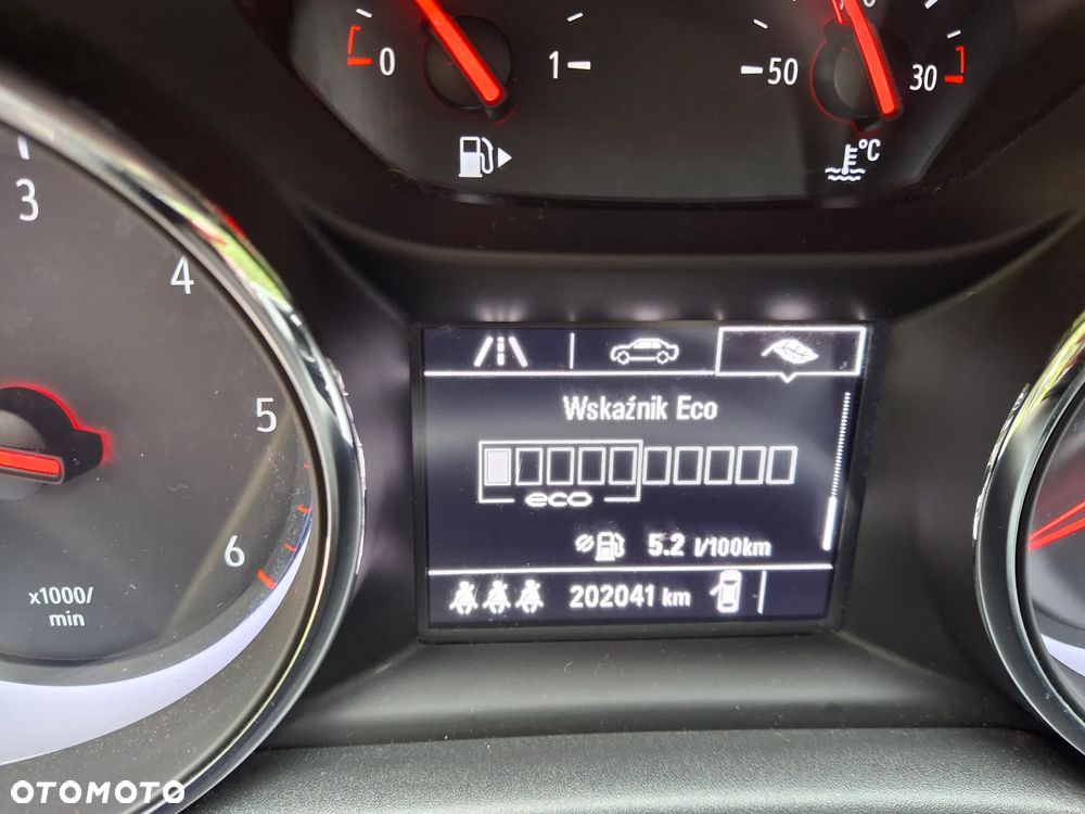 Opel Astra 1.6 CDTI Cosmo - 18