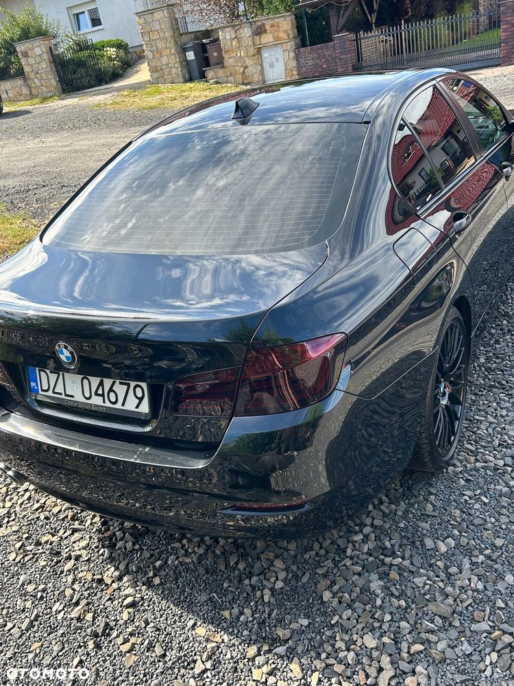 BMW Seria 5 530d xDrive - 2