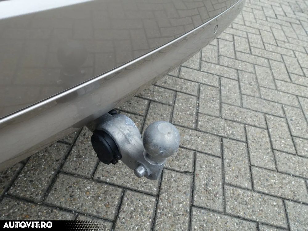 Volvo XC 90 T8 AWD Ultra Bright - 28