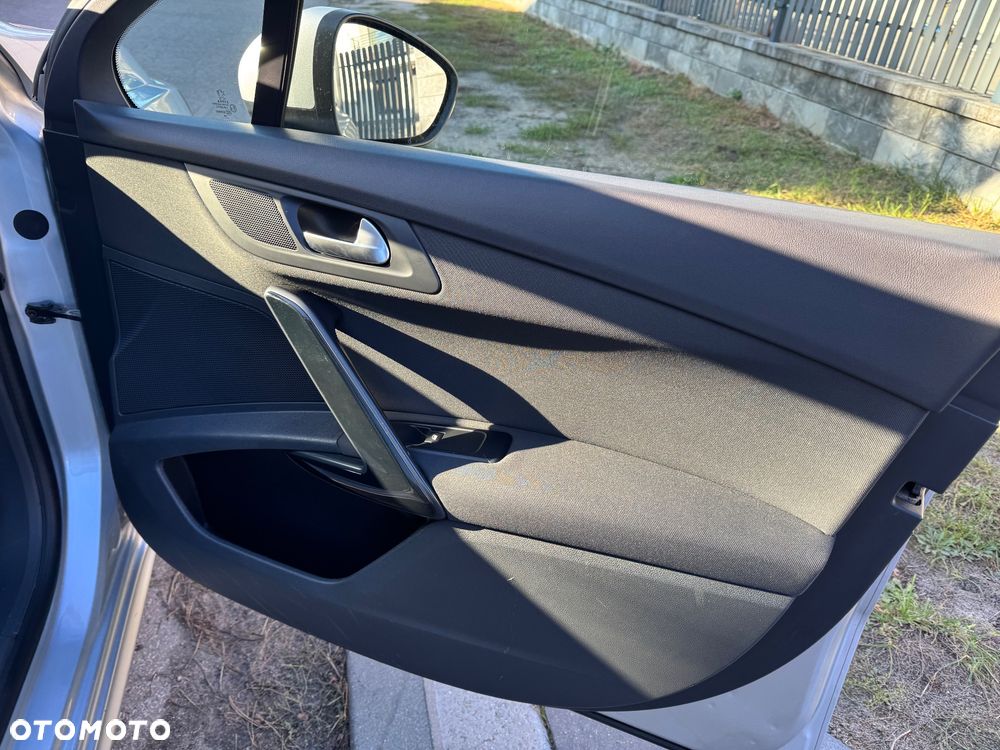 Peugeot 508 1.6 e-THP Active S&S - 25