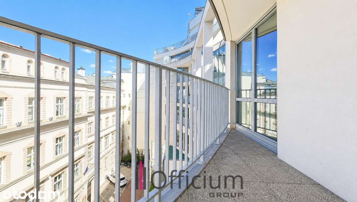 Apartament w nowoczesnym budynku, ścisłe centrum.