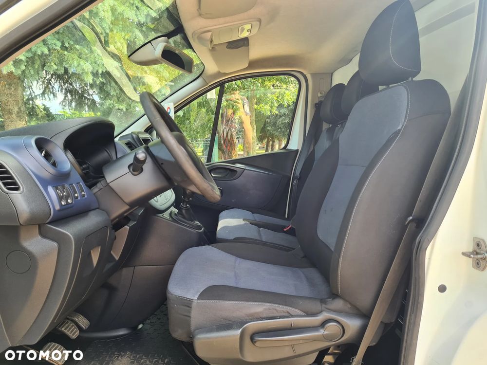 Opel Vivaro - 12