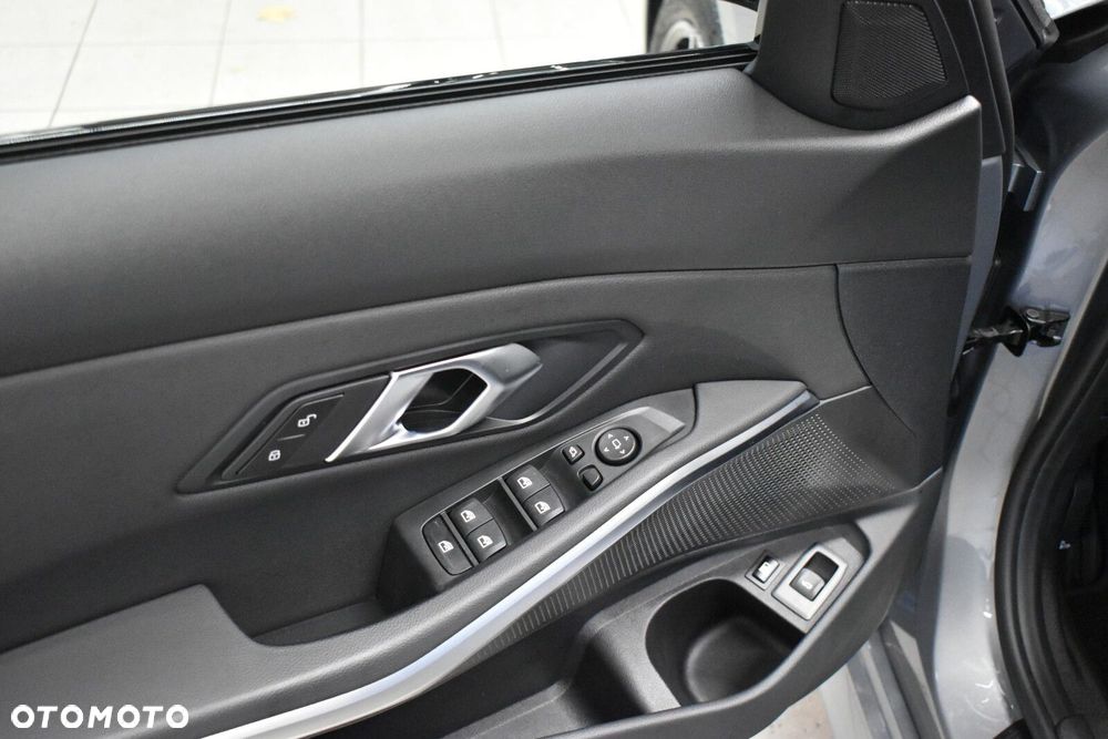 BMW Seria 3 - 8