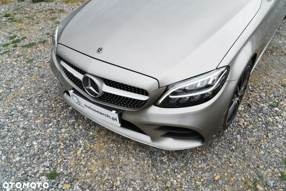 Mercedes-Benz Klasa C 300 9G-TRONIC - 39