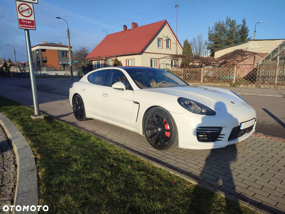 Porsche Panamera 4 PDK Edition - 34