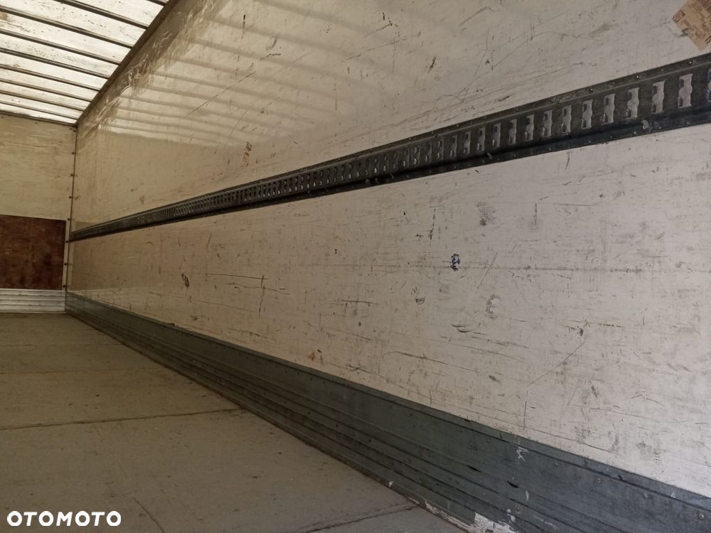 Renault MIDLUM ŁADOWNOŚĆI 7 TON /ZAWIESZENIE PNEUMACZYCZNE/WINDA / FRANCJA - 10