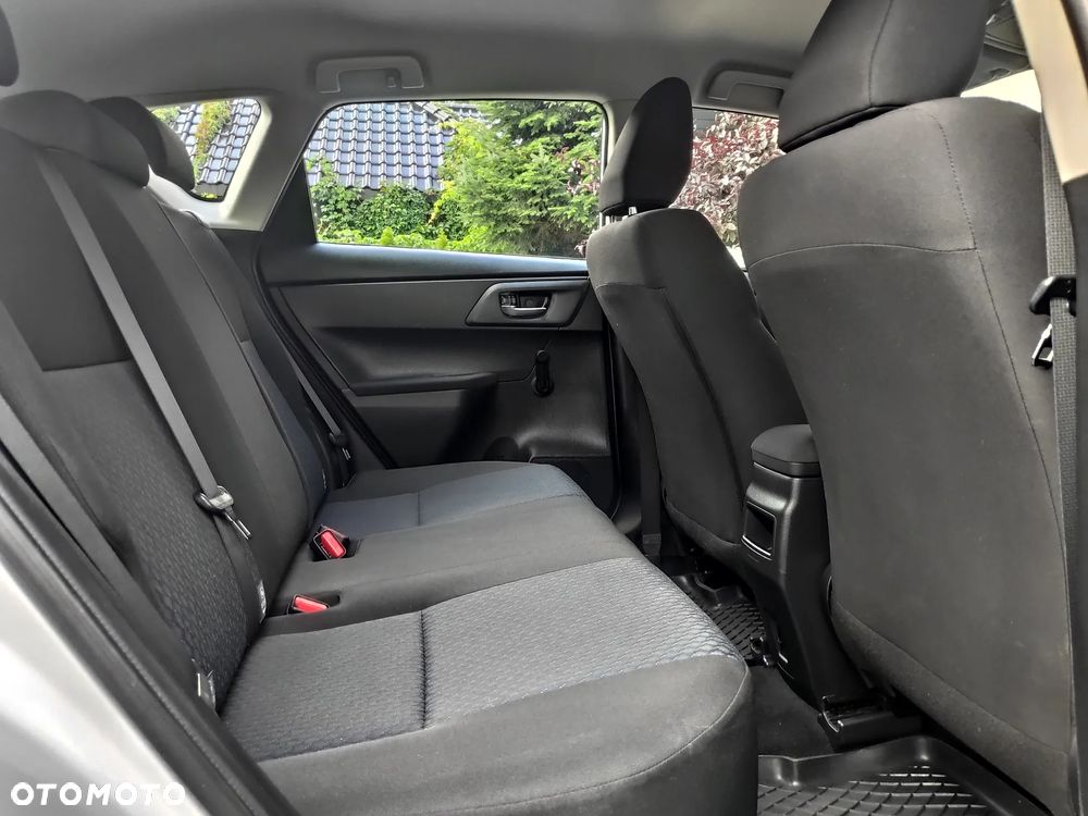 Toyota Auris 1.33 VVT-i Comfort - 10