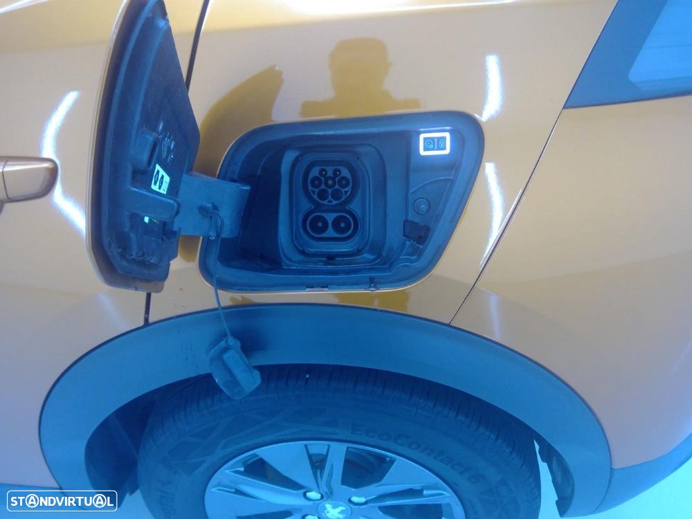 Peugeot e-2008 50 kWh Active Pack - 18
