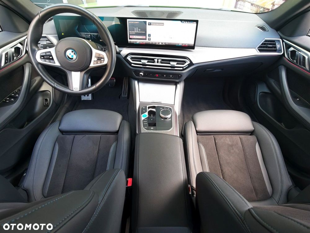 BMW i4 - 8