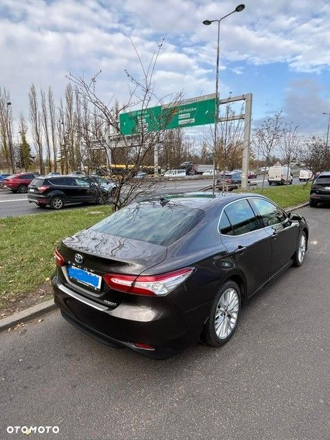 Toyota Camry 2.5 Hybrid Executive CVT - 3