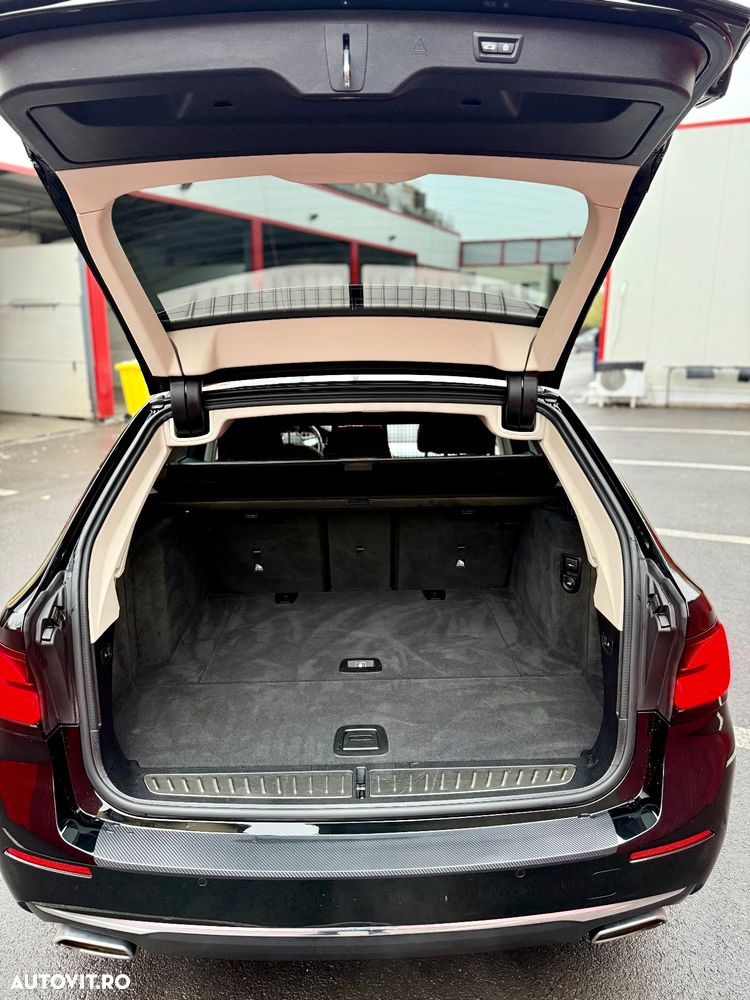 BMW Seria 5 520d Touring Aut. M Sport Edition - 4