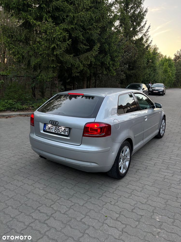 Audi A3 3-drzwiowe 2.0 TDI DPF Ambition - 3