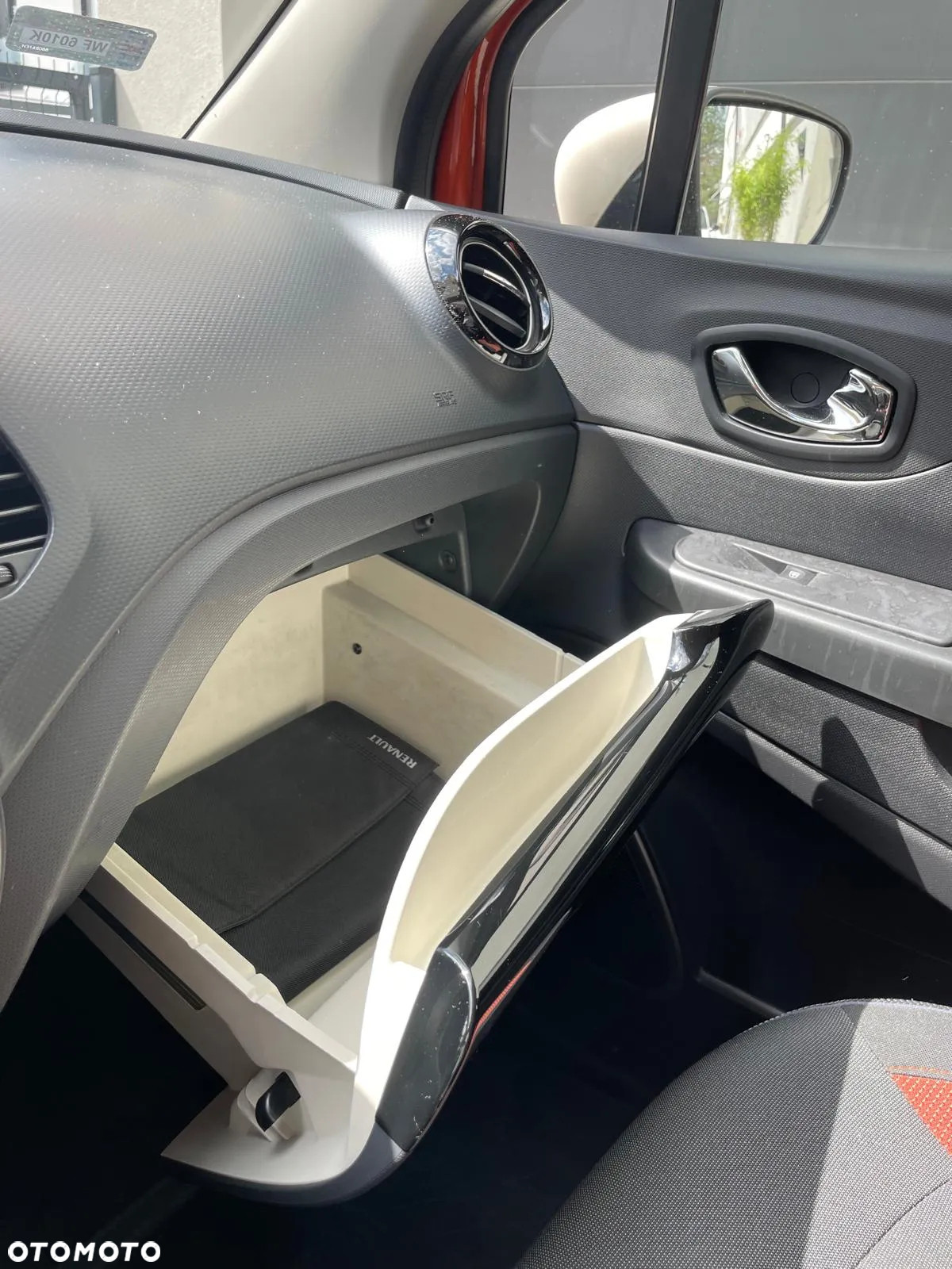 Renault Captur 1.2 TCe Zen EDC - 26