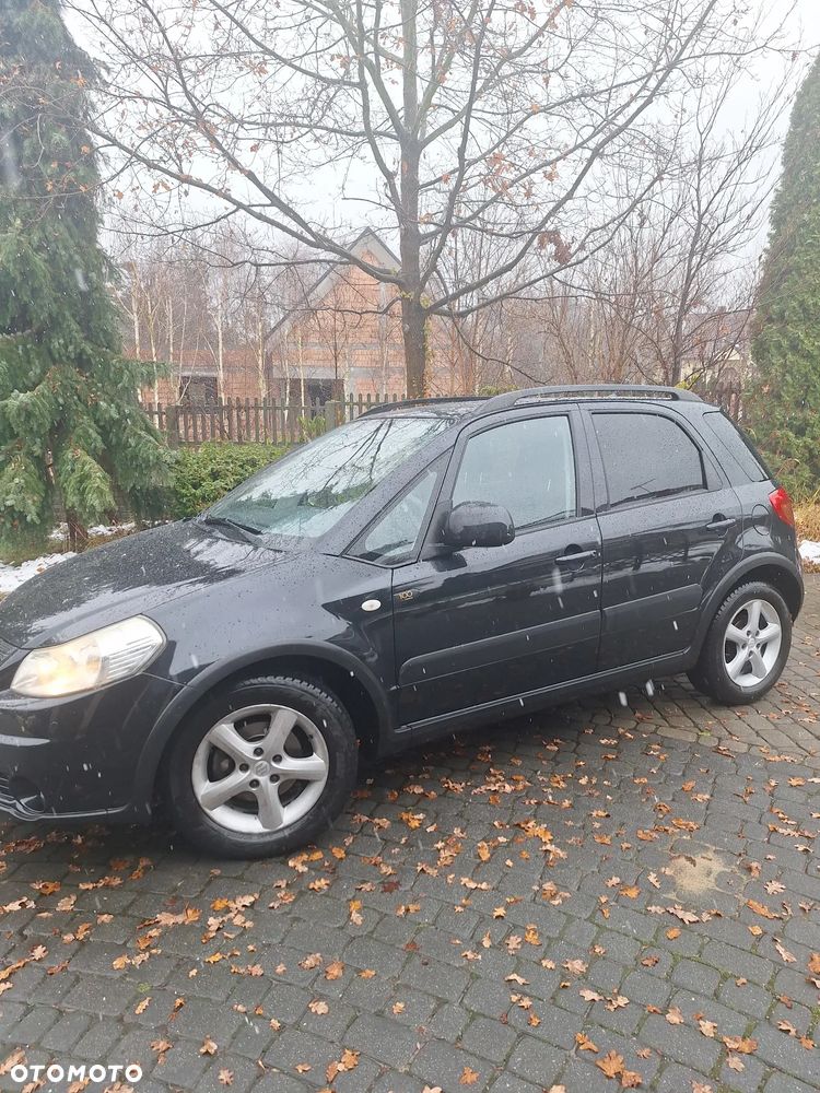 Suzuki SX4 1.6 GS / Premium - 4