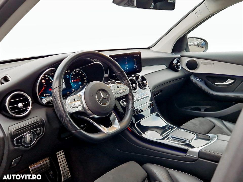 Mercedes-Benz GLC - 16