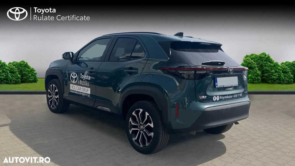 Toyota Yaris Cross 1.5 VVT-i HSD 4x2 Dynamic - 3