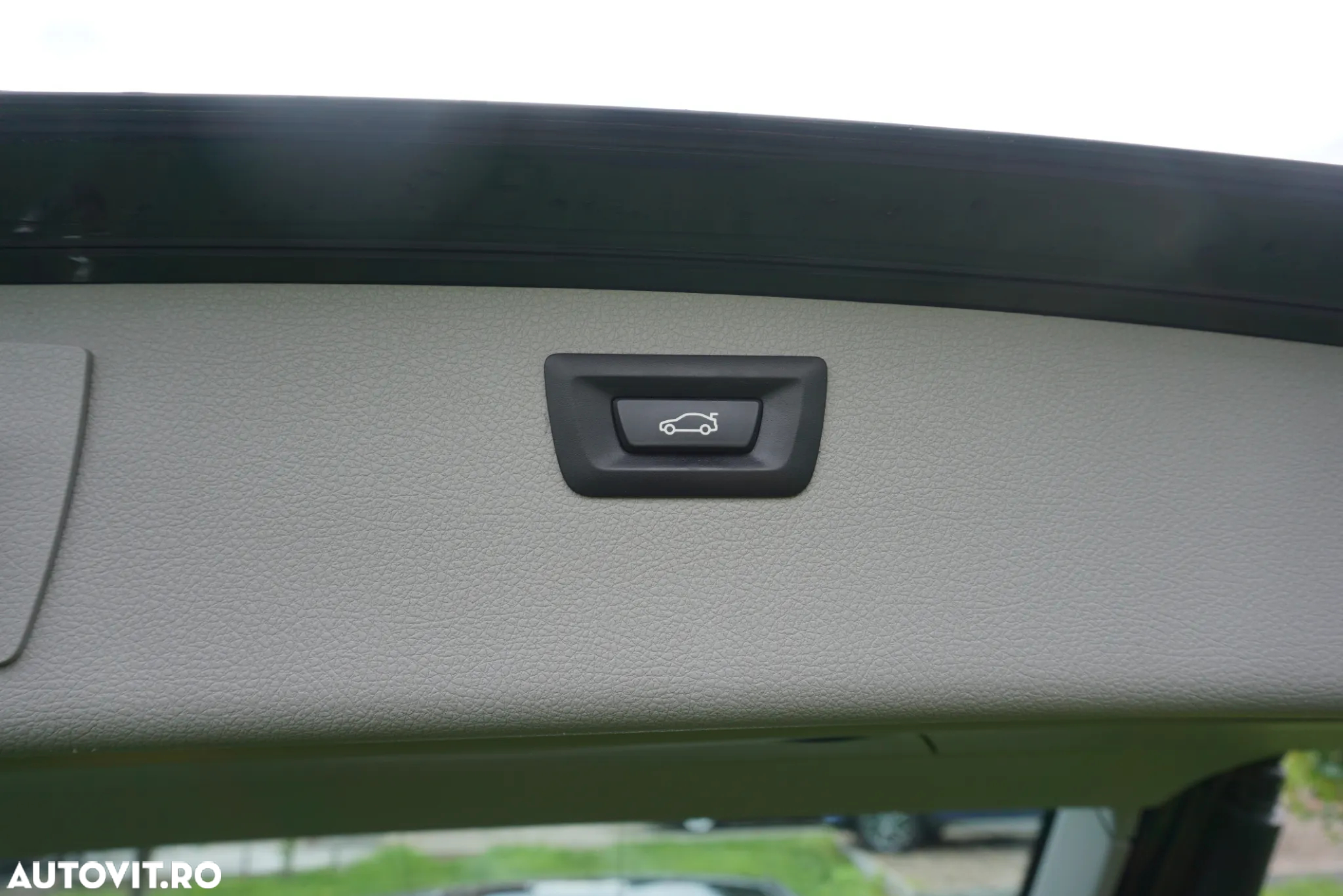 BMW Seria 3 320d Touring xDrive Aut. - 14